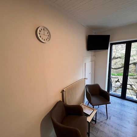 Appartement 4 Personnes, 1 Chambre, Terrasse, Wifi, Proche Du Centre Ла Бурбул Екстериор снимка