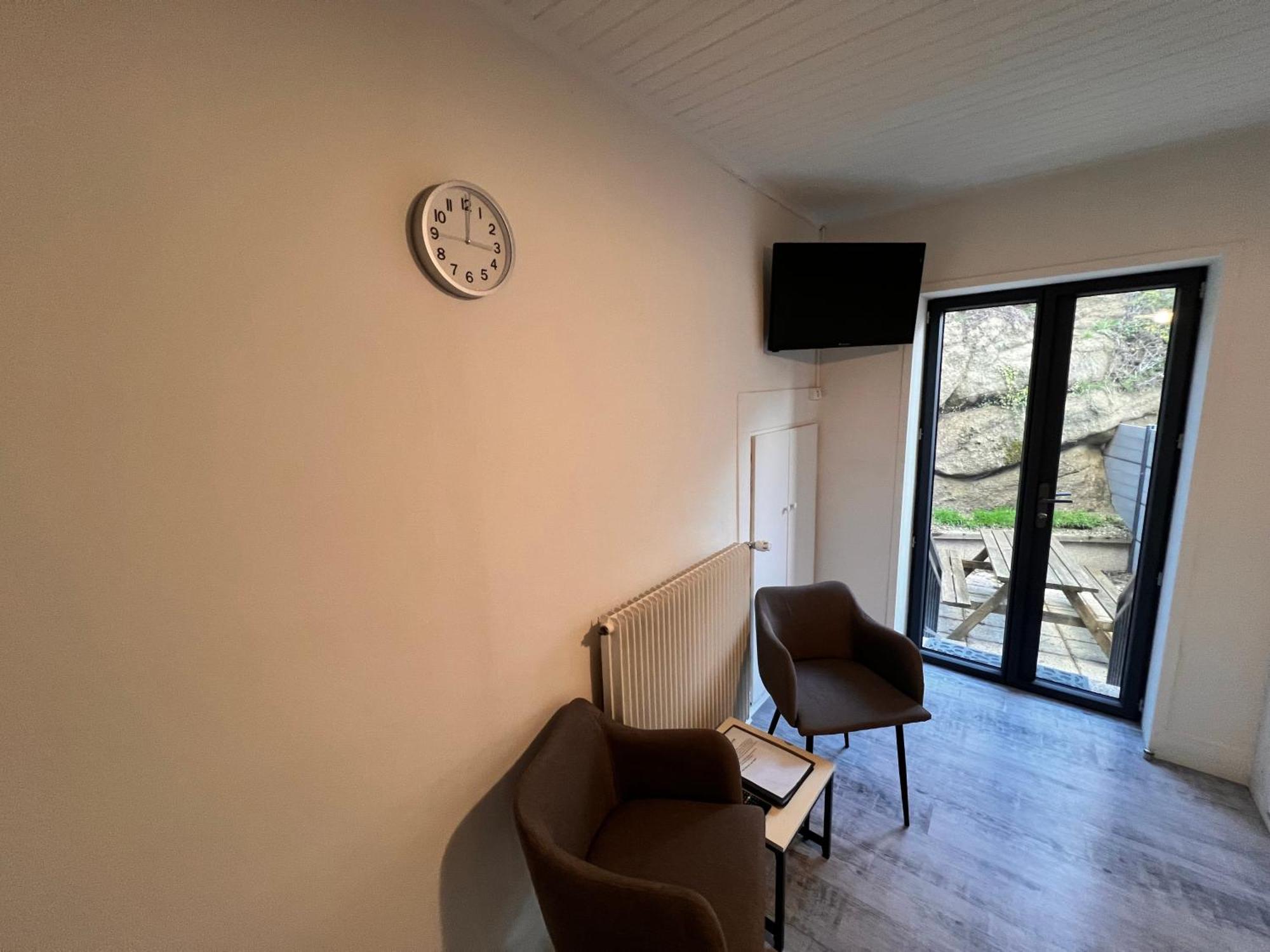 Appartement 4 Personnes, 1 Chambre, Terrasse, Wifi, Proche Du Centre Ла Бурбул Екстериор снимка